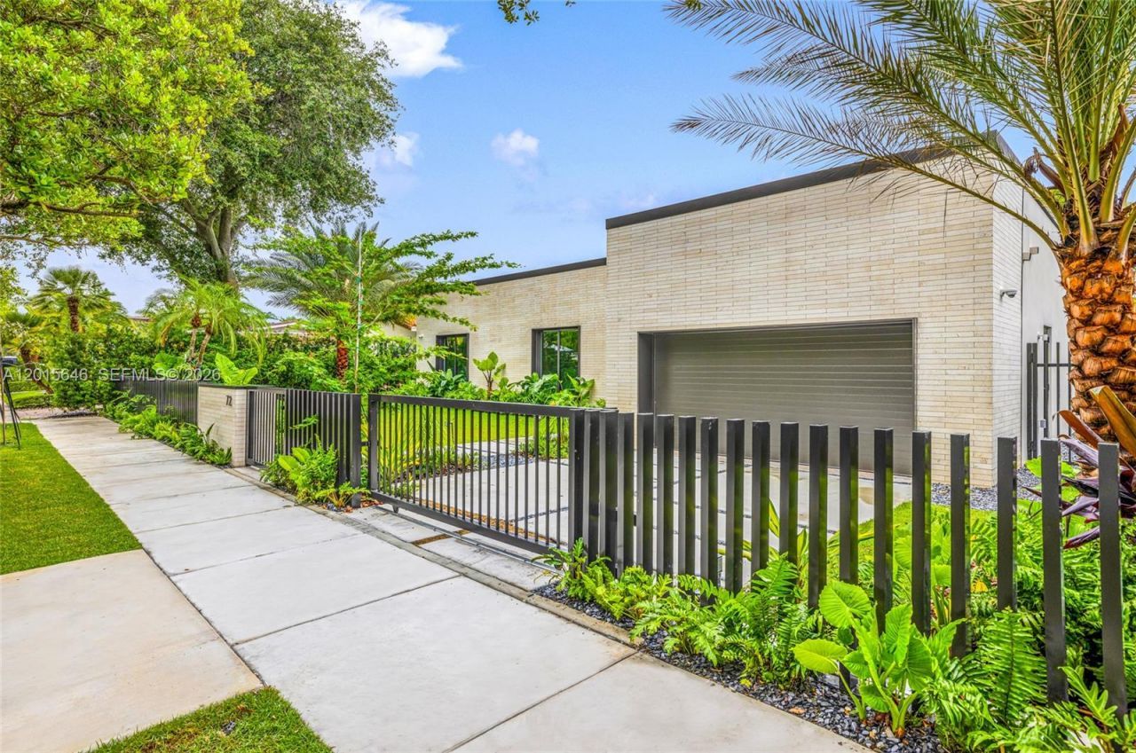 72 W Shore Dr W, Miami, FL 33133 Photo