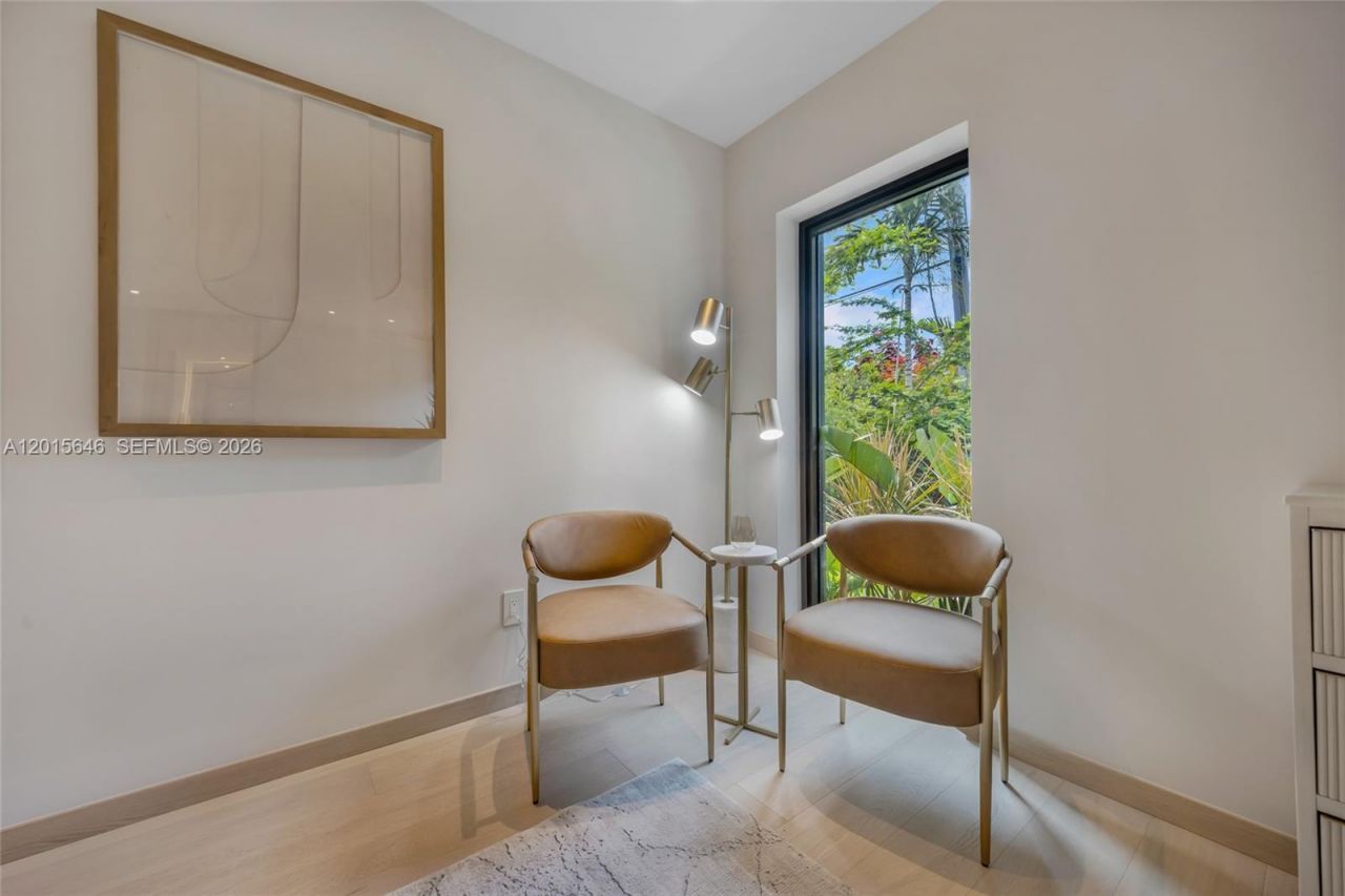 72 W Shore Dr W, Miami, FL 33133 Photo