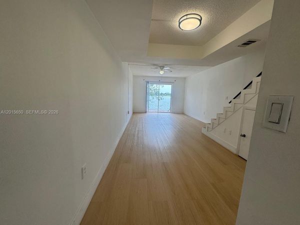 4122 SW 61st Ave , Unit 8, Davie, FL 33314