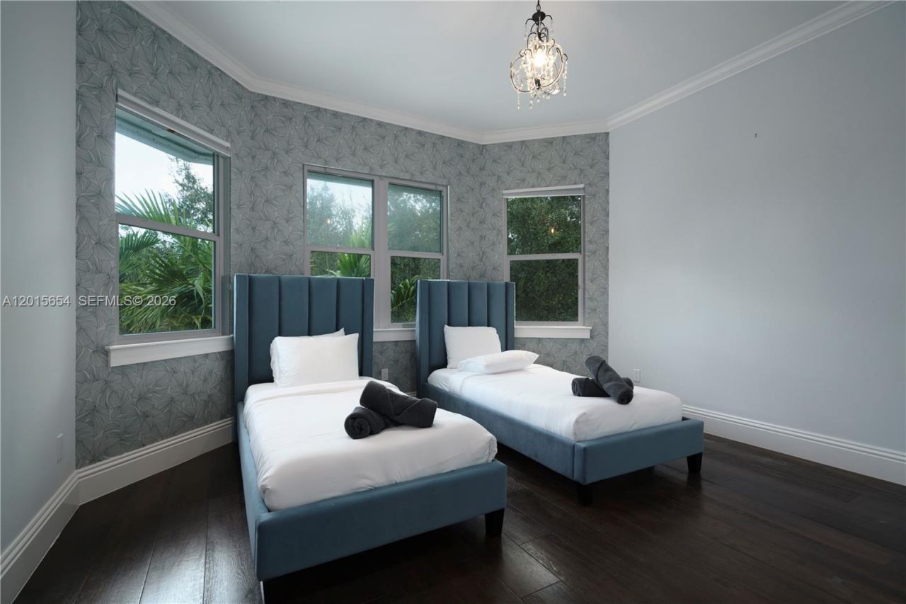 545 SW Indianola St , Stuart, FL 34994 Photo