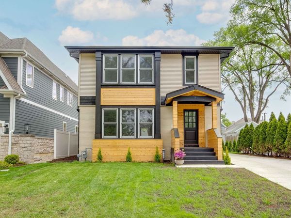 607 S Cedar Avenue , Elmhurst, IL 60126