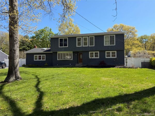 1189 Terry Road , Ronkonkoma, NY 11779