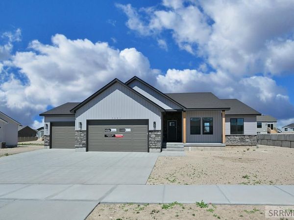 3681 Kingsboro Avenue, AMMON, ID 83406