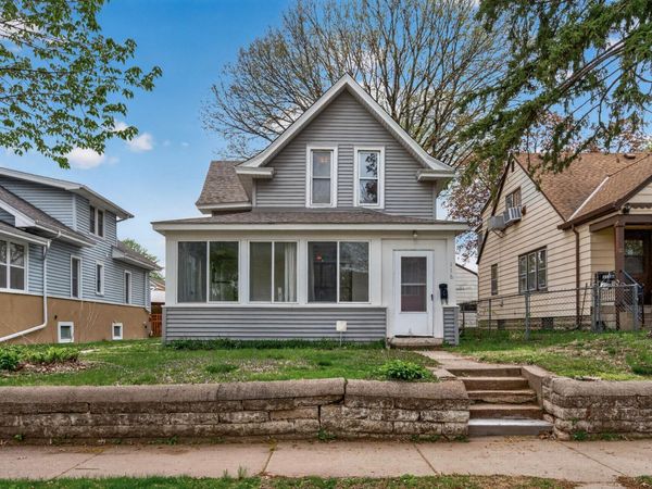 116 8th Avenue S, South Saint Paul, MN 55075