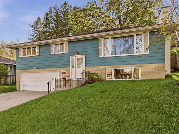 2332 11th Avenue NW, Rochester, MN 55901