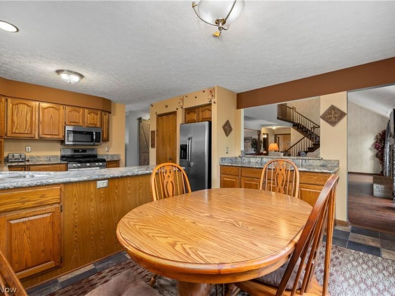 5516 Andover Drive , Parma, OH 44134 Photo 9