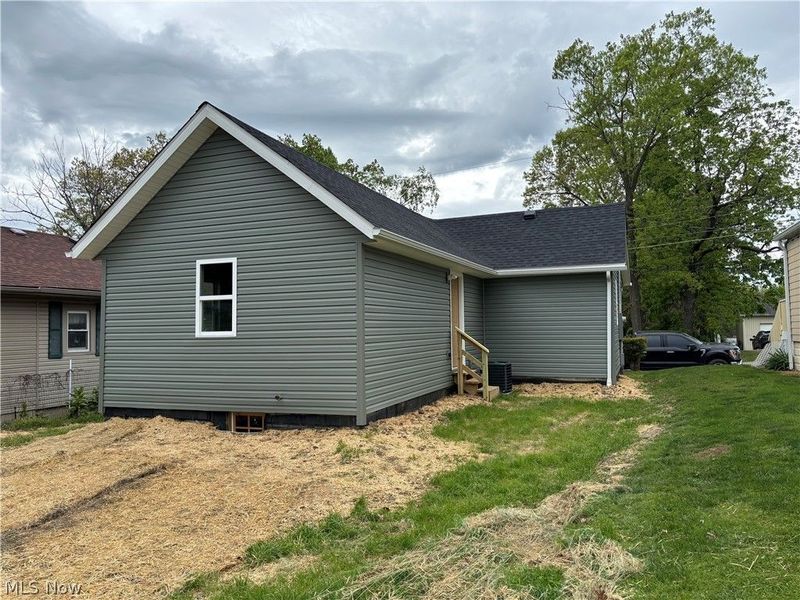 1021 Clay Street, Zanesville, OH 43701 Photo 4