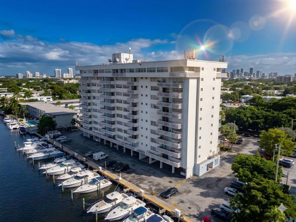 13155 Ixora Court, Unit 804, North Miami, FL 33181