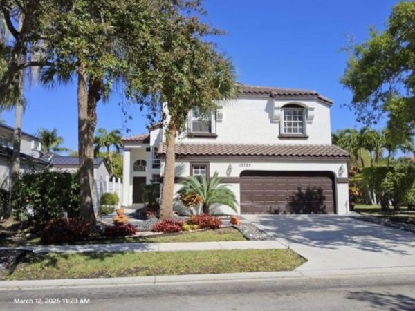 15705 NW 10th Street, Pembroke Pines, FL 33028