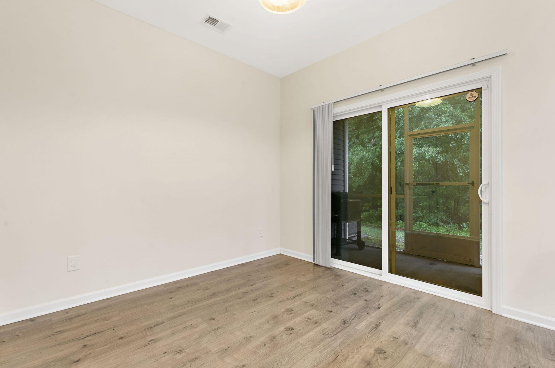 1051 Lexi Court Photo 4