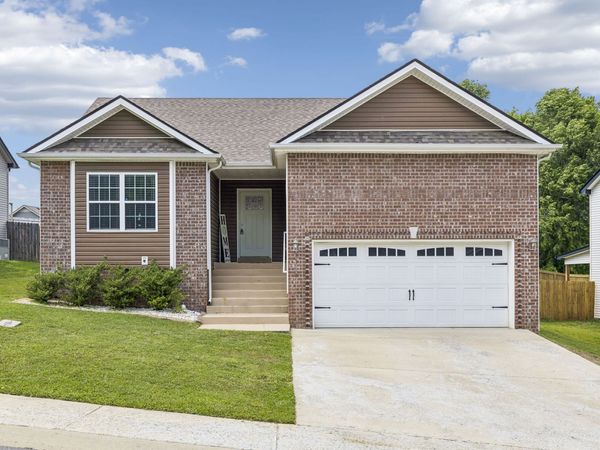 1149 Racker Dr , Clarksville, TN 37043