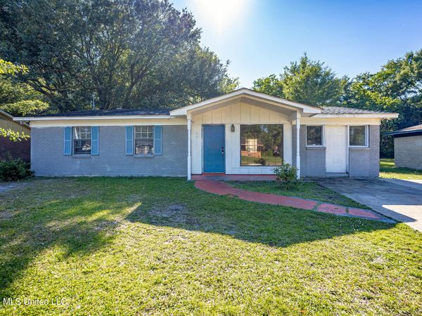 5612 Rose Drive, Moss Point, MS 39563
