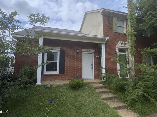 131 N Brighton Drive, Jackson, MS 39211