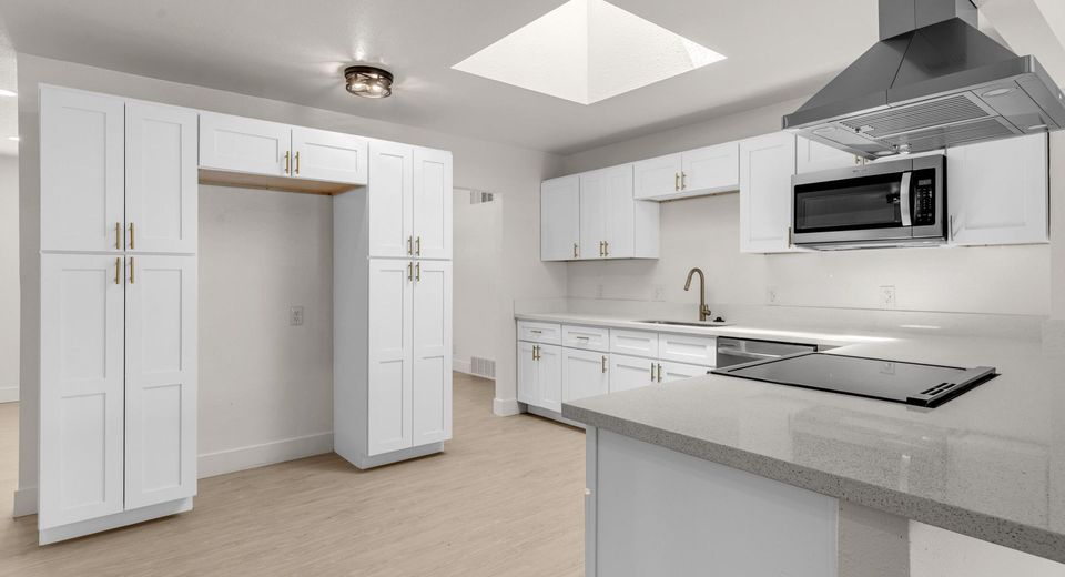 8 E O Street, Sparks, NV 89431 Photo