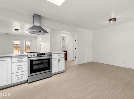 8 E O Street, Sparks, NV 89431 Photo