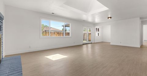 8 E O Street, Sparks, NV 89431 Photo