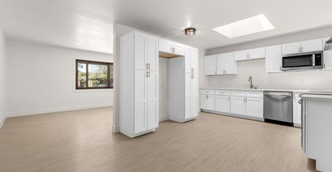 8 E O Street, Sparks, NV 89431 Photo