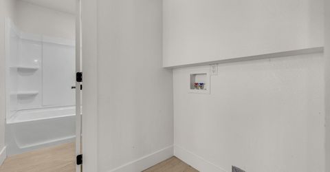 8 E O Street, Sparks, NV 89431 Photo