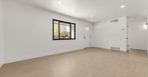 8 E O Street, Sparks, NV 89431 Photo