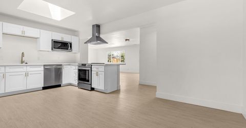 8 E O Street, Sparks, NV 89431 Photo