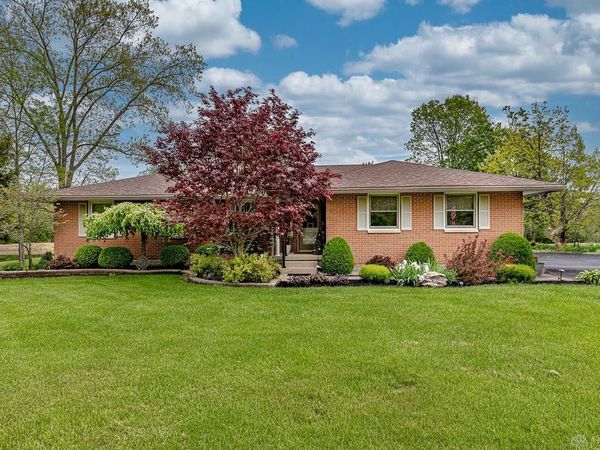 1326 Twin Road, West Alexandria, OH 45381