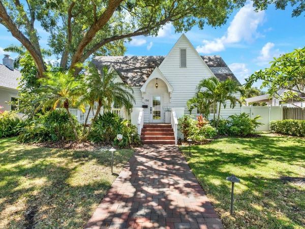 156 21ST AVENUE NE, ST PETERSBURG, FL 33704