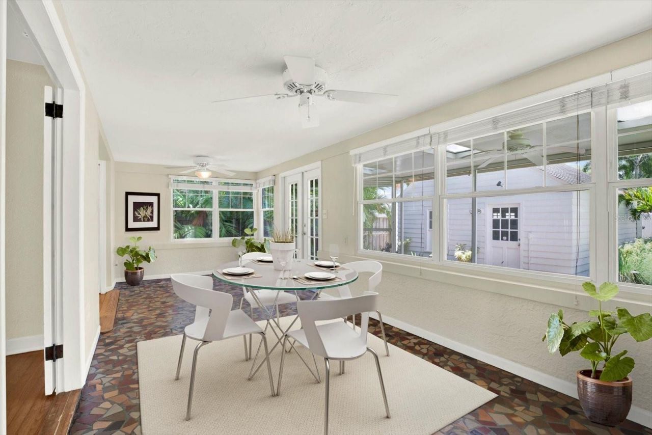 156 21st Avenue Ne, Saint Petersburg, FL 33704 Photo