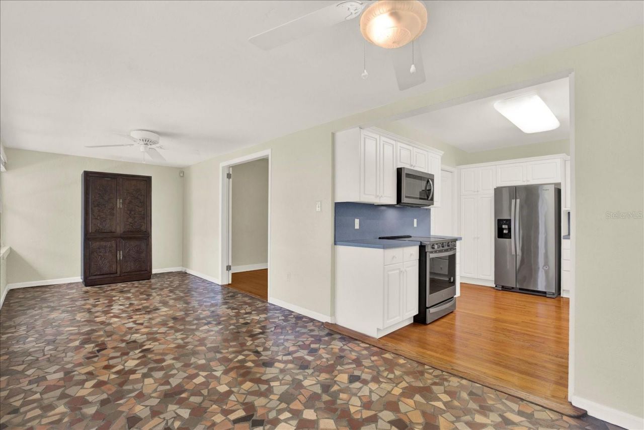 156 21st Avenue Ne, Saint Petersburg, FL 33704 Photo