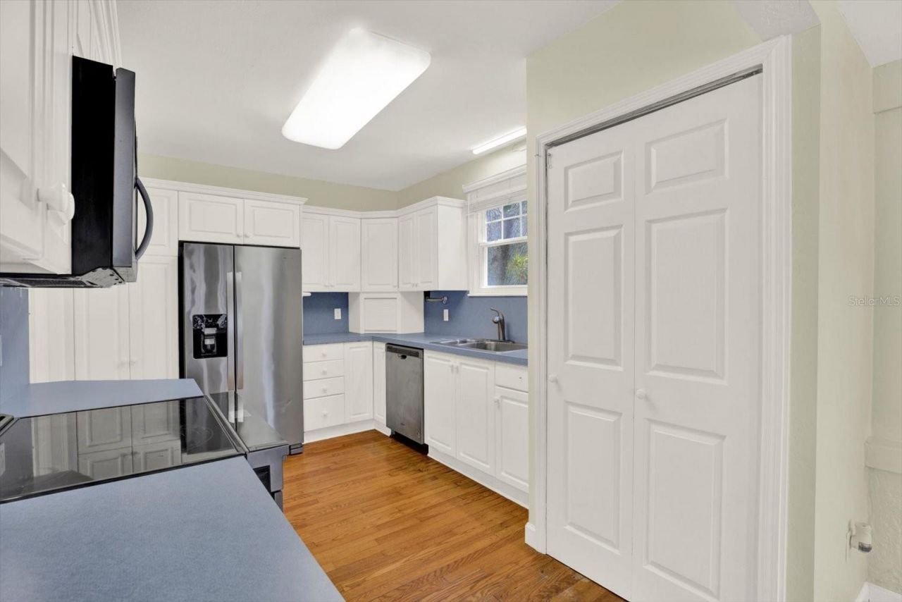 156 21st Avenue Ne, Saint Petersburg, FL 33704 Photo