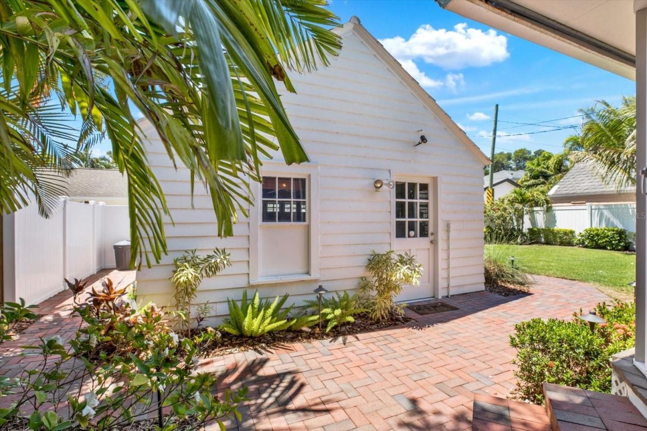 156 21st Avenue Ne, Saint Petersburg, FL 33704 Photo