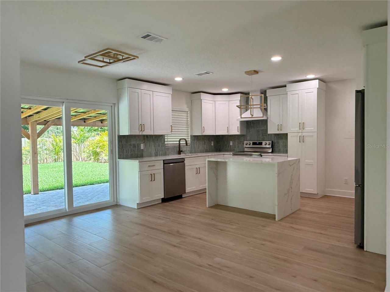 2401 16th Avenue N, Saint Petersburg, FL 33713 Photo