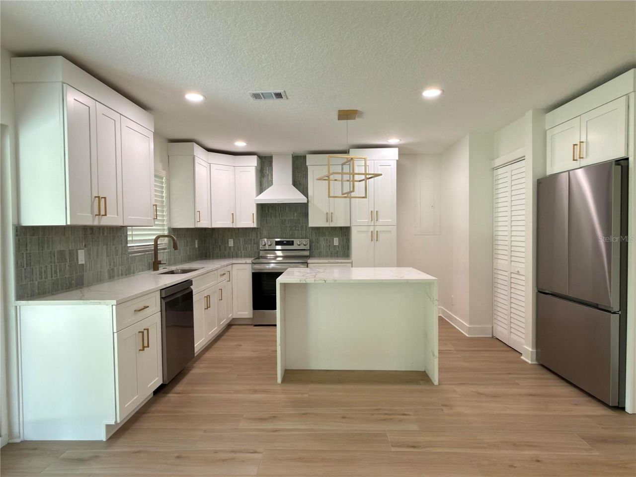 2401 16th Avenue N, Saint Petersburg, FL 33713 Photo