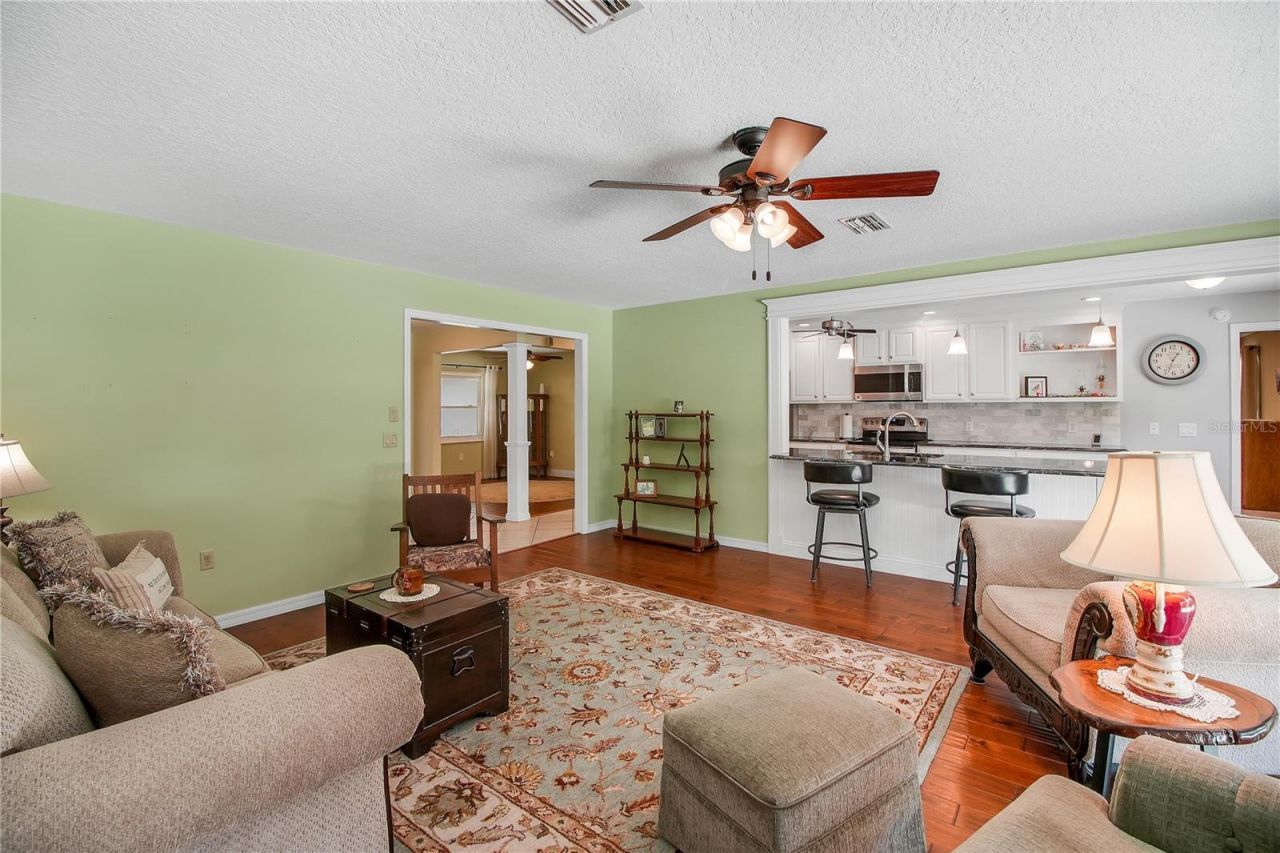 17373 SE 130th Avenue, Weirsdale, FL 32195 Photo