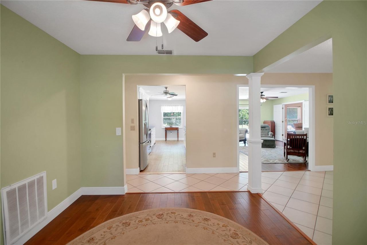 17373 SE 130th Avenue, Weirsdale, FL 32195 Photo