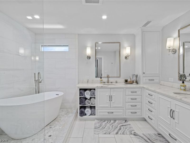 410 Darbys Run, Bay Village, OH 44140 Photo 24