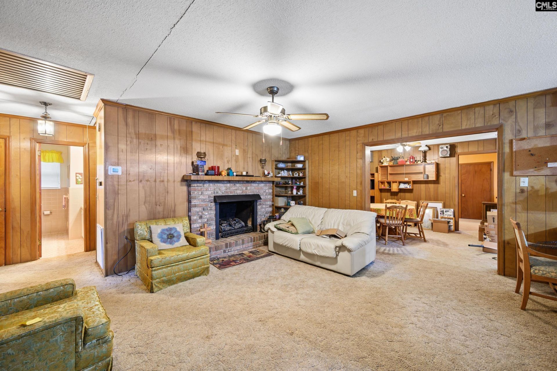 2430 Mineral Springs Road  Photo 4