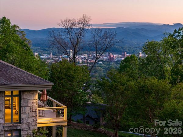 65 Crestwood Road, Asheville, NC 28804