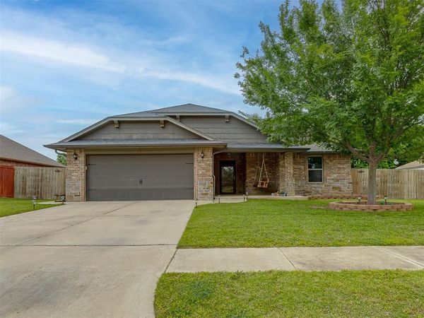 804 S PATTERSON Drive, Moore, OK 73160