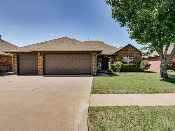 11112 SW 6th, Yukon, OK 73099