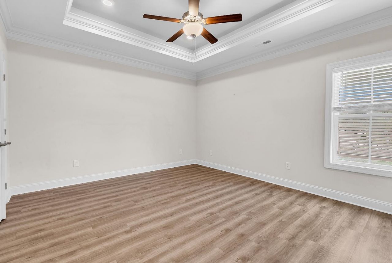 108 Hallandale Lane Photo 17