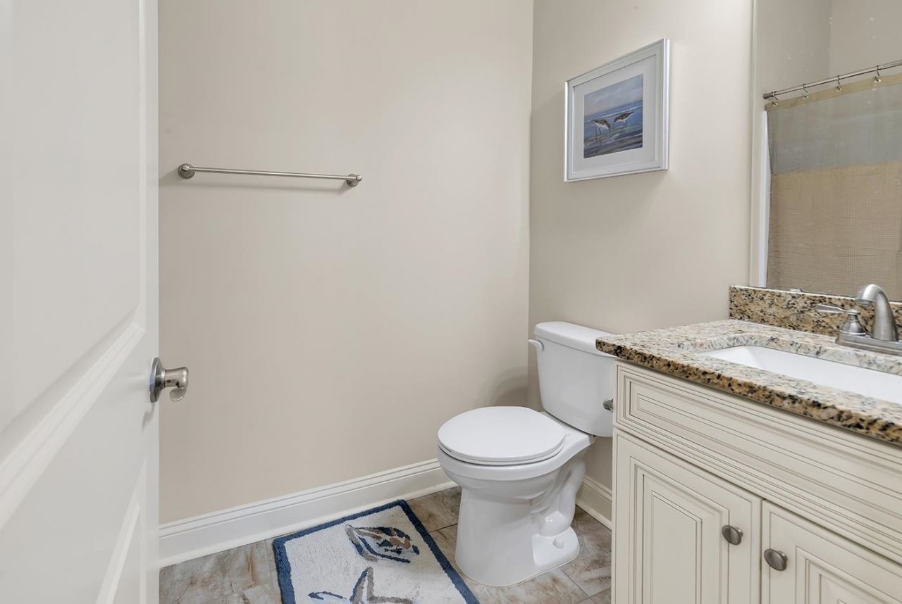 108 Hallandale Lane Photo 7