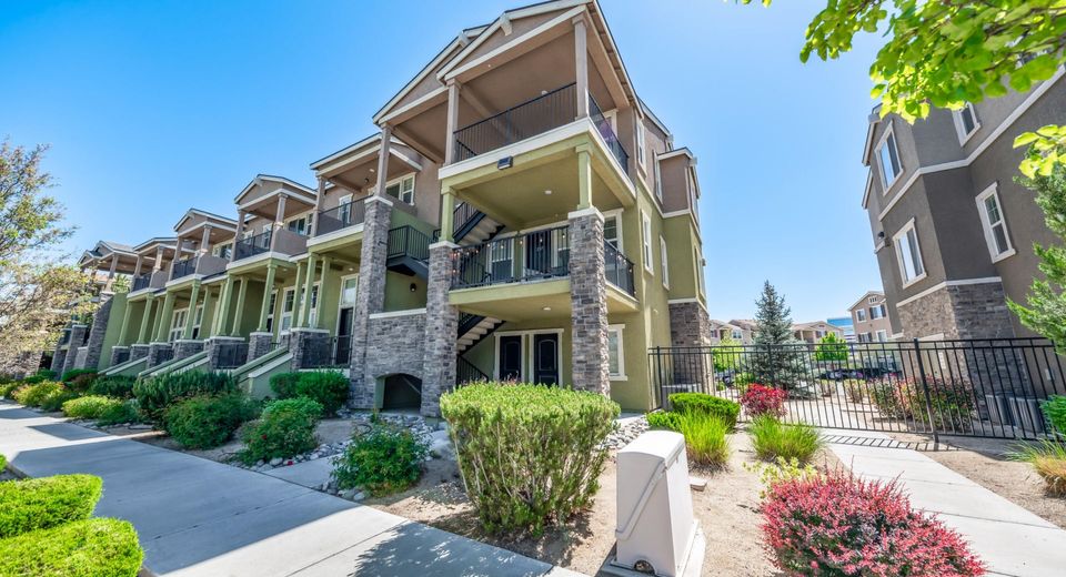 2490 Eastshore Place, Unit 208, Reno, NV 89509 Photo