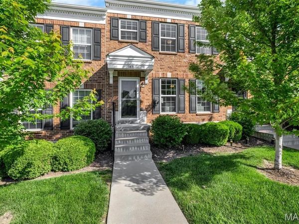 1831 Basston Drive, Maryland Heights, MO 63146
