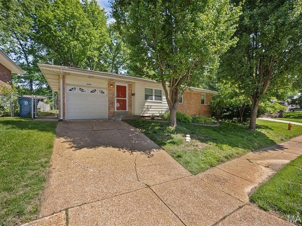 5645 Welmering Drive, Unincorporated, MO 63123