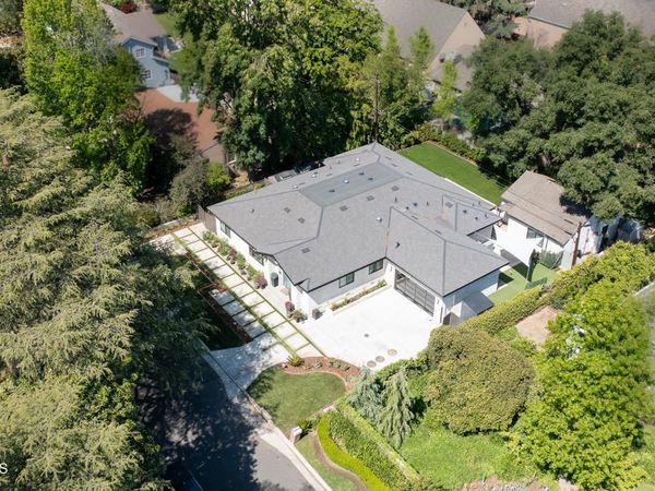 4428 Oakwood Avenue, La Canada Flintridge, CA 91011