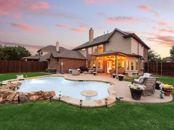 349 Enfield Drive, Roanoke, TX 76262