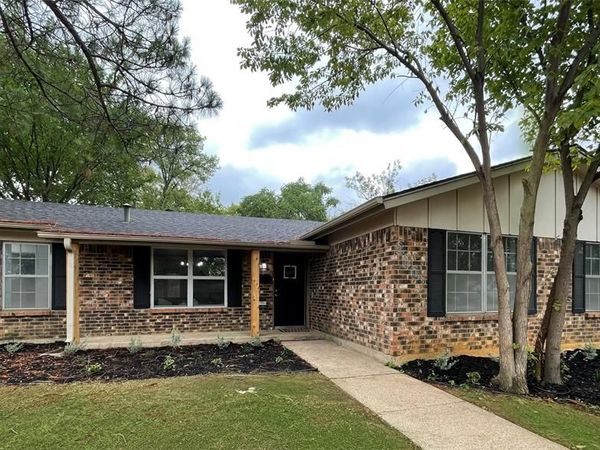 2003 Ford Street , Arlington, TX 76013
