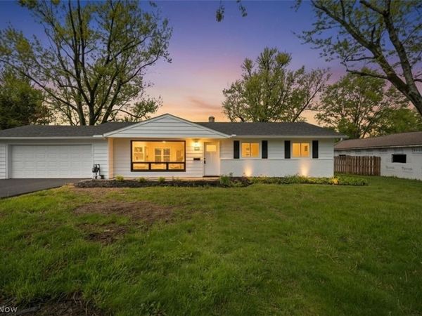 8454 Royalhaven Drive , North Royalton, OH 44133