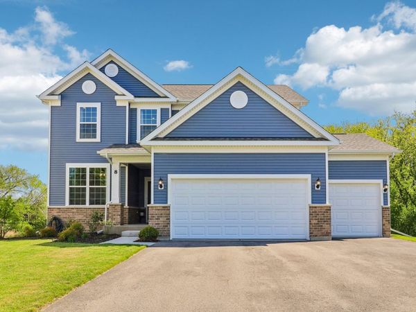 8 Liam Court , Algonquin, IL 60102