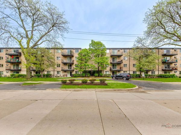 1215 N WATERMAN Avenue , Unit 2E, Arlington Heights, IL 60004